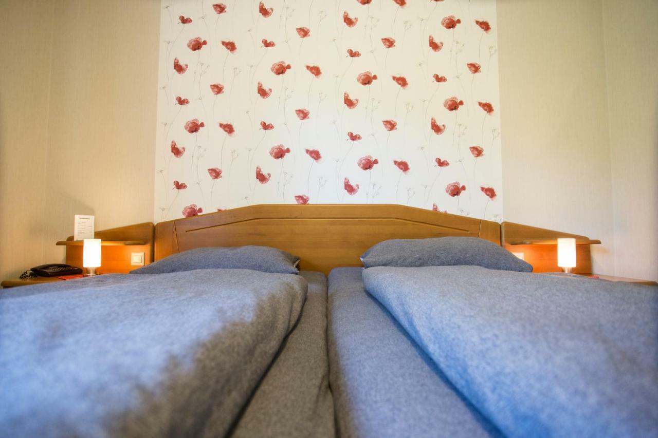 Pension Haus Am Walde ชมาลเลนแบร์ก ภายนอก รูปภาพ
