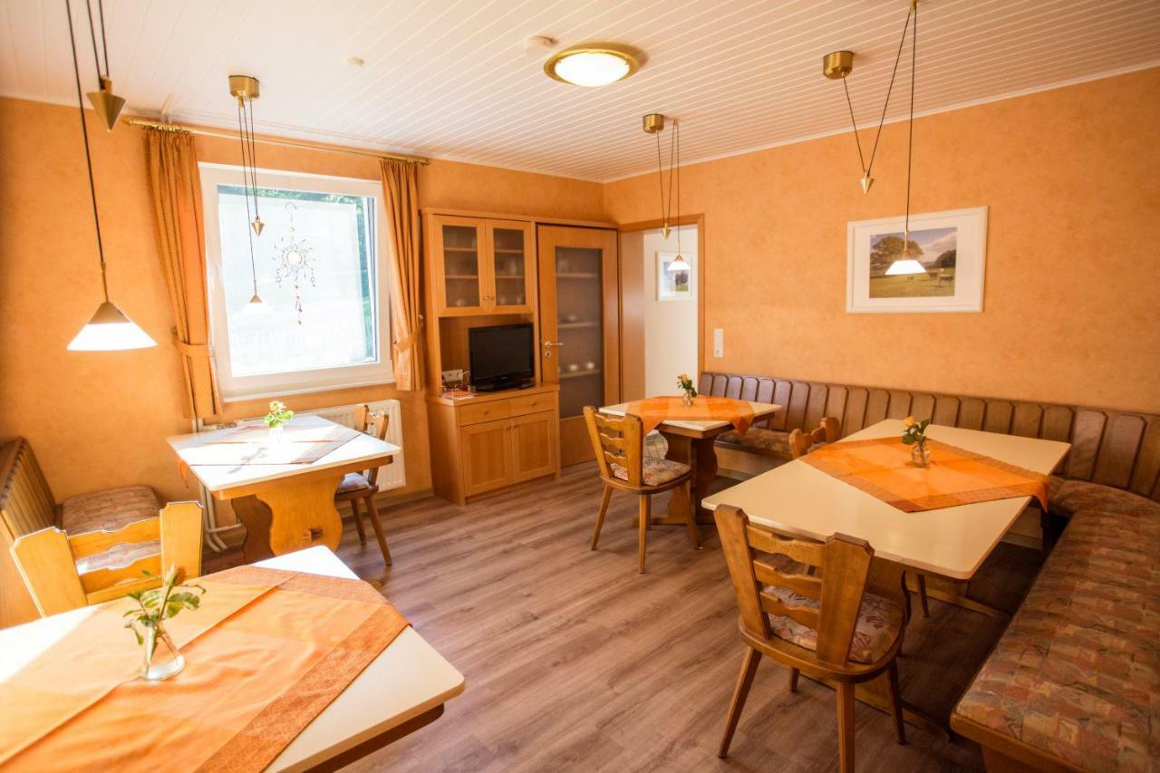 Pension Haus Am Walde ชมาลเลนแบร์ก ภายนอก รูปภาพ